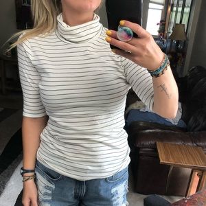 turtleneck tee